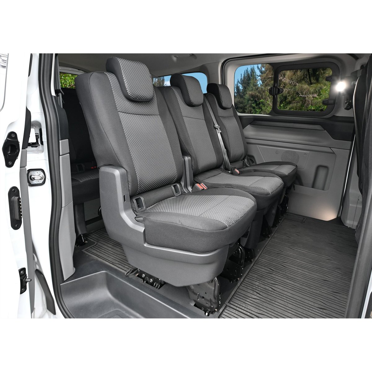 Pokrowiec na siedzenie LUX dla Volkswagen T7 Caravelle od 2025 | 3 miejsca ŚRODKOWY RZĄD