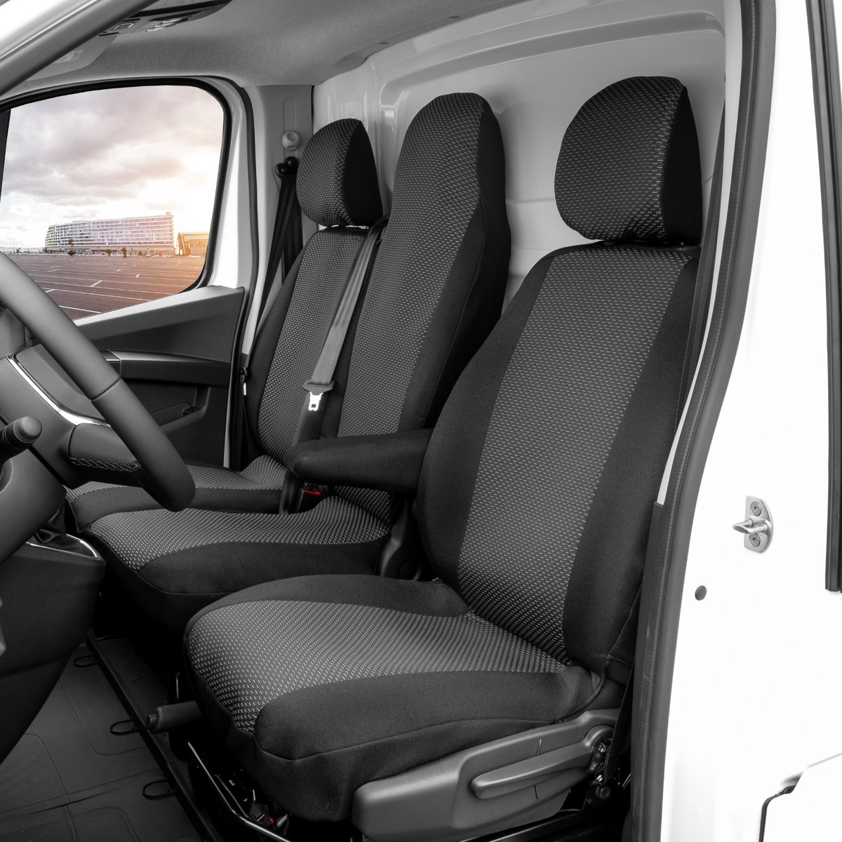 Pokrowce do Renault Trafic III od 2014 do 2021 - 3 miejsca DZIELONE OPARCIE Z KŁADZIONYM STOLIKIEM I DZIELONE SIEDZENIE | Seria LUX